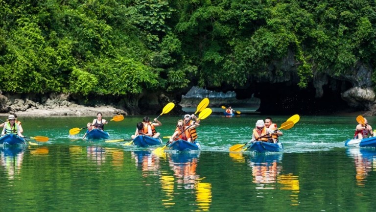 KAYAKING & BAMBOO BOATING